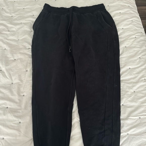 Lululemon Scuba Joggers - Picture 1 of 5